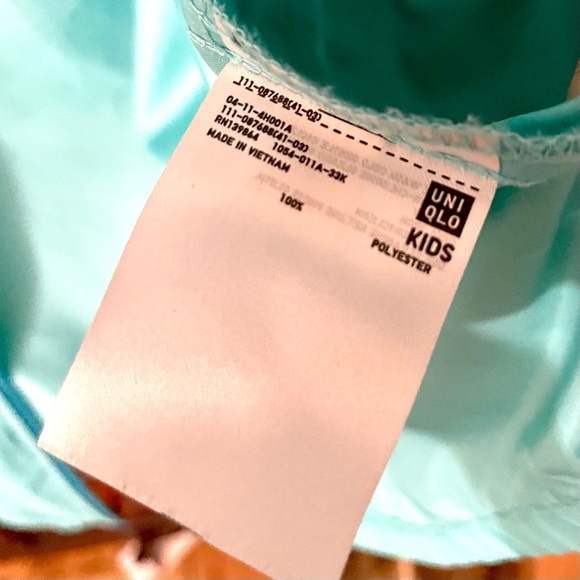 Cute turquoise rain jacket for ☔️ or 🏃🏻‍♀️ - Picture 4 of 5